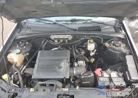 2010 Ford Escape Xlt z USA, uszkodzony, nr VIN 1FMCU0DG5AKD38357